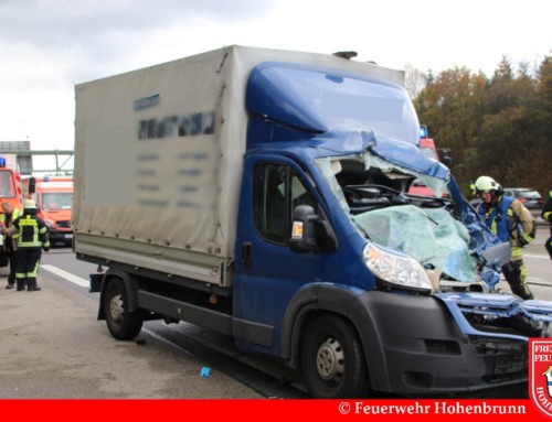 Schwerer Verkehrsunfall zwischen zwei LKW auf der A99