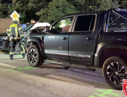 Schwerer Verkehrsunfall mit vier Verletzten auf Staatsstraße 2078